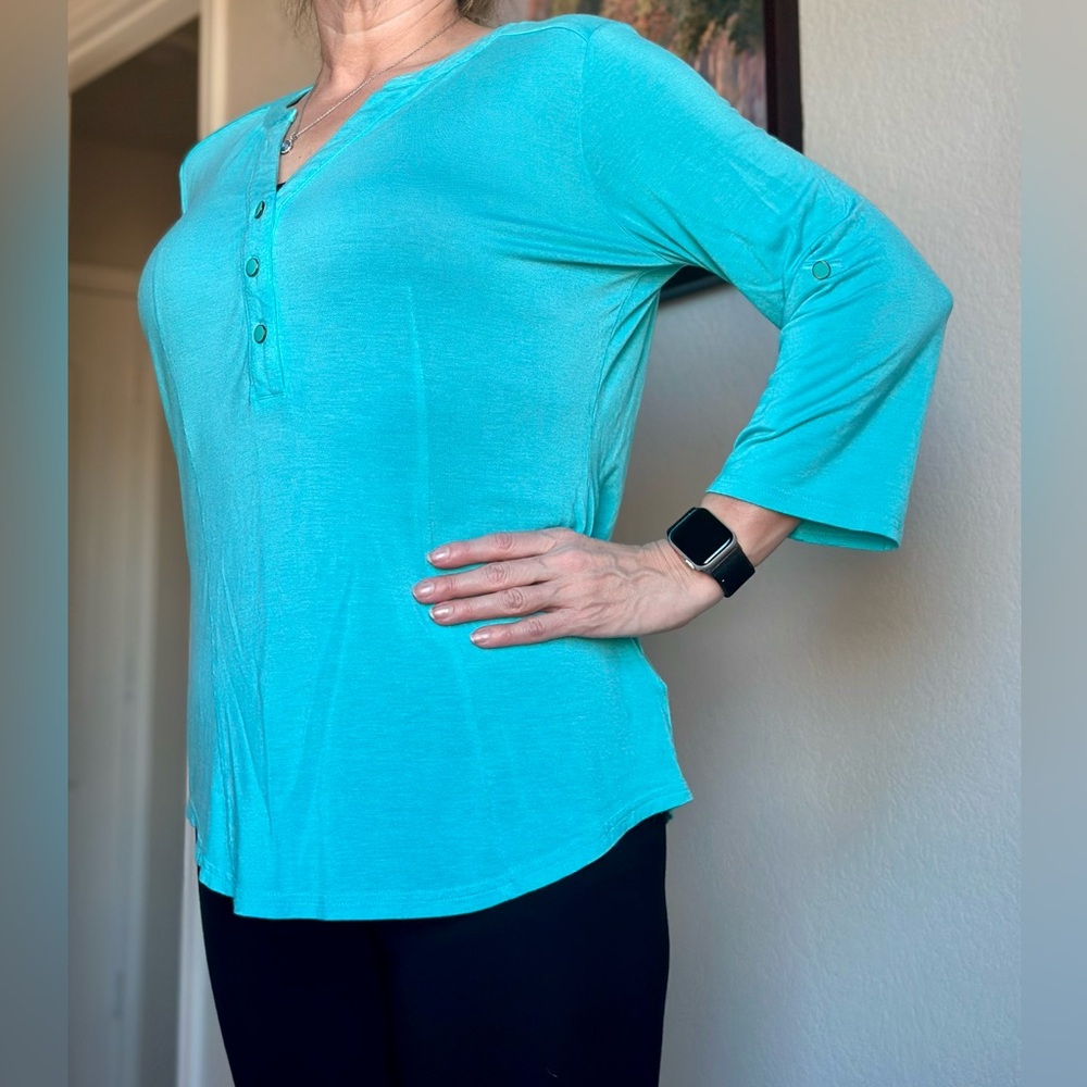 Lilac Bloom turquoise roll tab sleeves top, medium